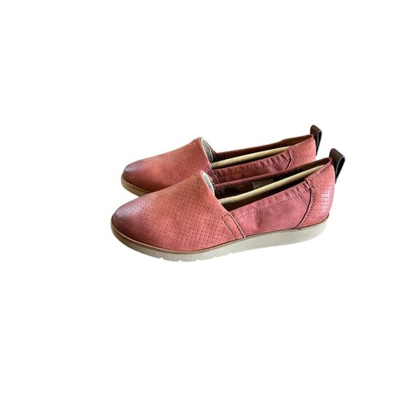 Cobb Hill Women's Slip-on 6 M Red Rust Flat Loafers Suede Closed Toe NEW - Picture 1 of 6